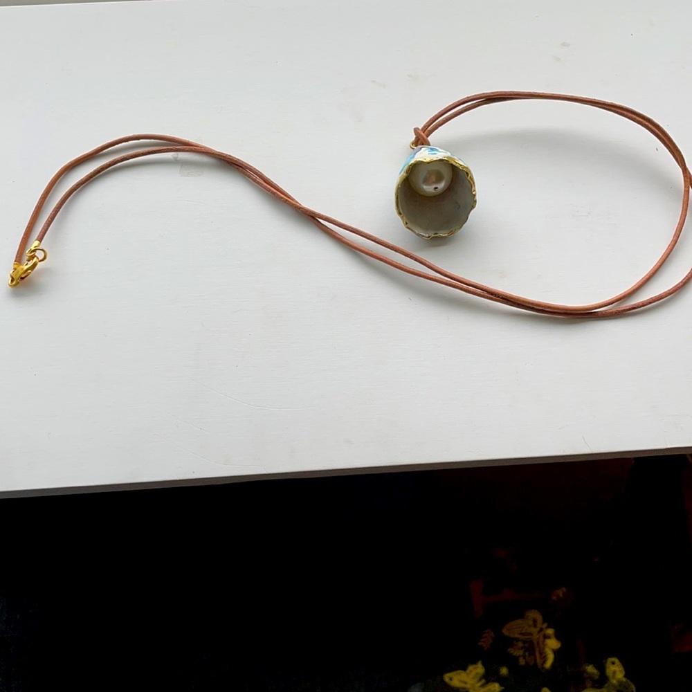 Tory Burch ceramic and pearl necklace